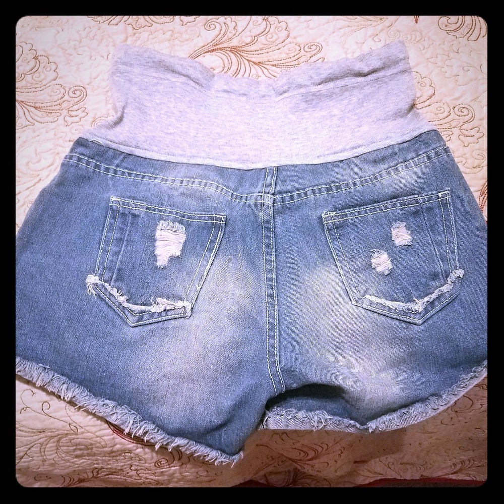 Jessica Simpson maternity denim shorts
